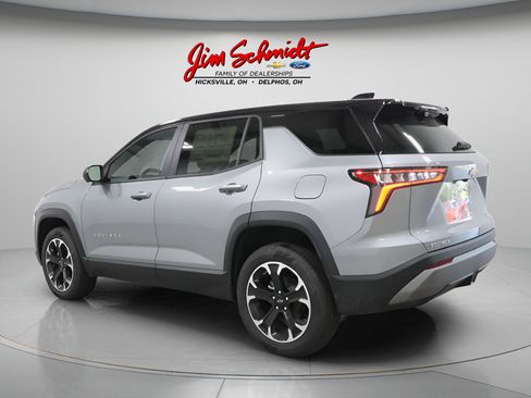 New 2026 Chevrolet Equinox LT w/ Convenience Package II FWD image 4
