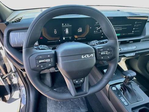 New 2027 Kia Seltos X-Line S w/ X-Line S Premium Package AWD/4WD image 11