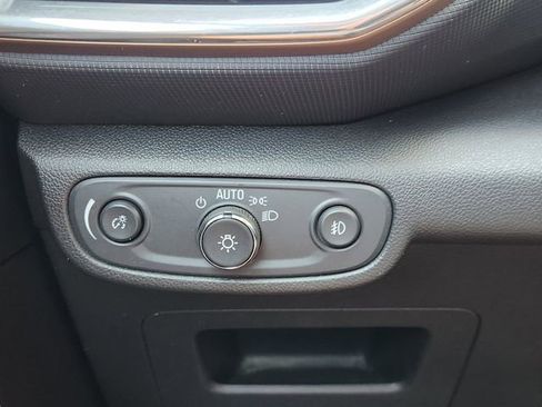 Used 2022 Chevrolet TrailBlazer ACTIV w/ Sun and Liftgate Package FWD image 25