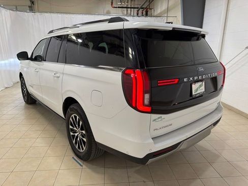 Used 2025 Ford Expedition Max Platinum AWD/4WD image 4