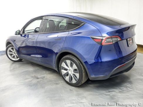 Used 2022 Tesla Model Y Long Range AWD/4WD image 8