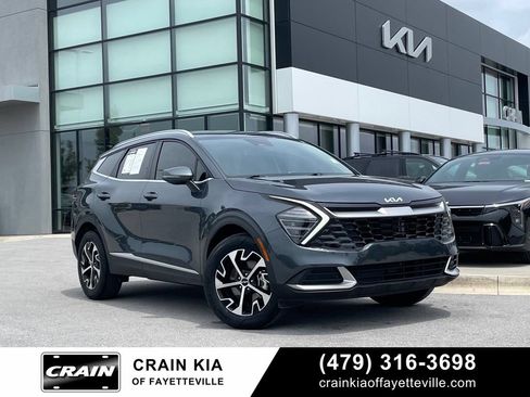 Certified 2025 Kia Sportage EX AWD/4WD image 1