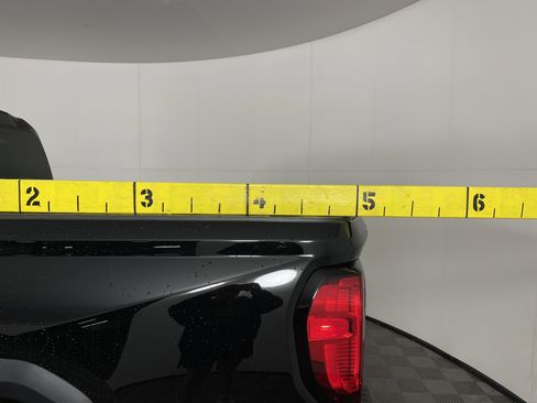 New 2026 GMC Canyon Denali w/ LPO, Denali Black Edition image 10