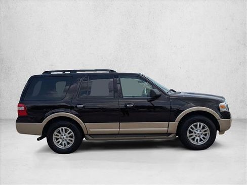 Used 2013 Ford Expedition XLT RWD image 4