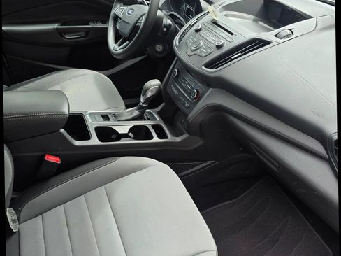 Used 2017 Ford Escape S FWD image 5