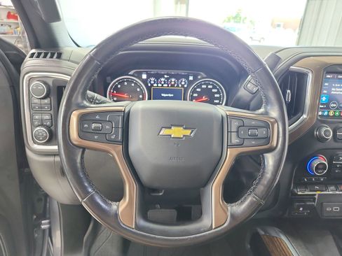 Used 2022 Chevrolet Silverado 1500 High Country AWD/4WD image 23