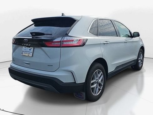 Used 2024 Ford Edge SEL w/ Convenience Package AWD/4WD image 3