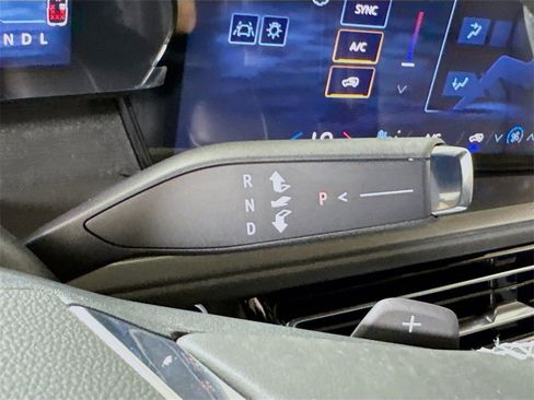 New 2026 Chevrolet Traverse LT w/ Enhanced Driving Package image 11