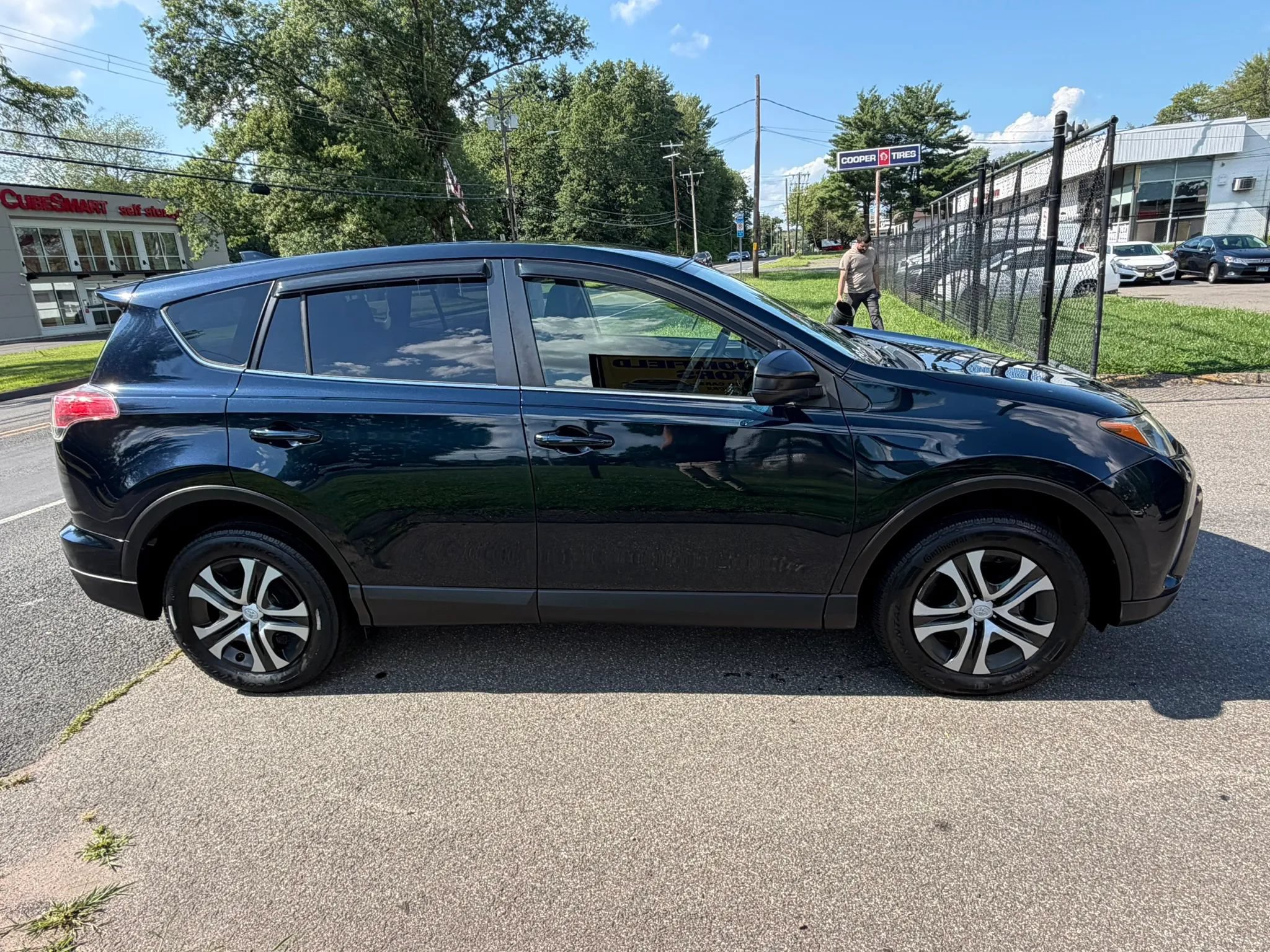 Used 2018 Toyota RAV4 LE w/ All Weather Liner Package AWD/4WD image 4