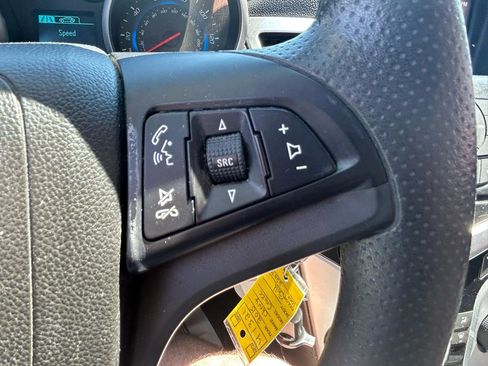 Used 2015 Chevrolet Cruze LT FWD image 19