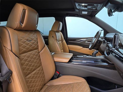 Used 2022 Cadillac Escalade Sport AWD/4WD image 29