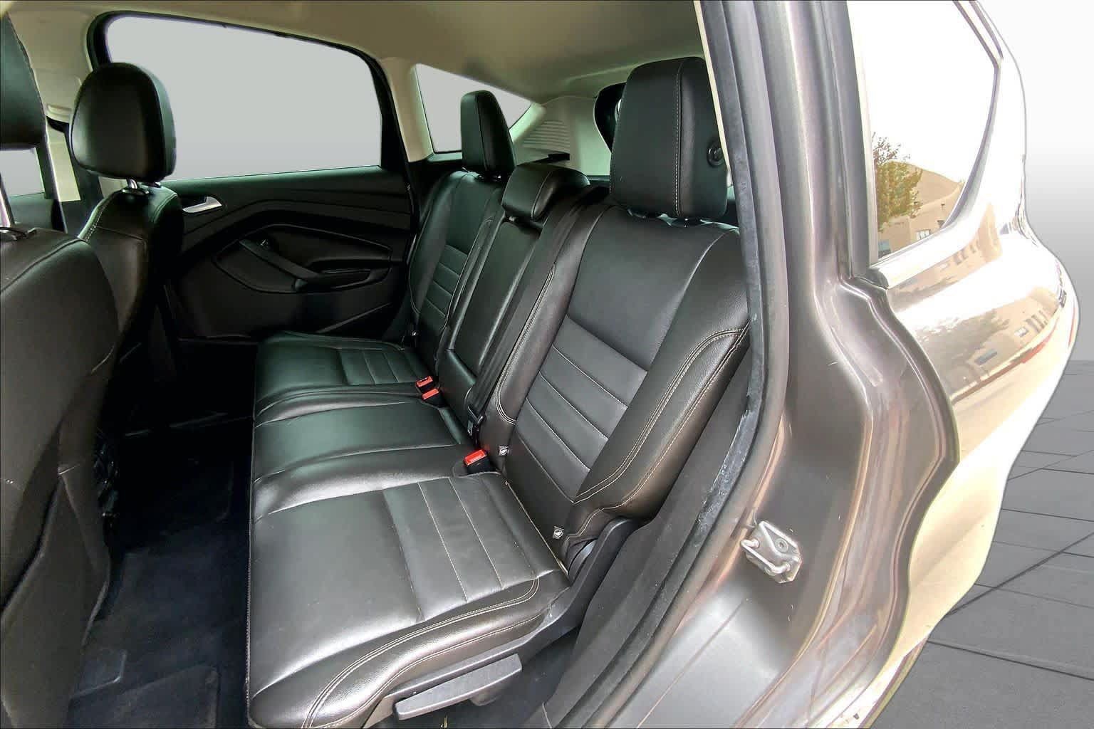 Used 2013 Ford C-MAX SEL FWD image 20