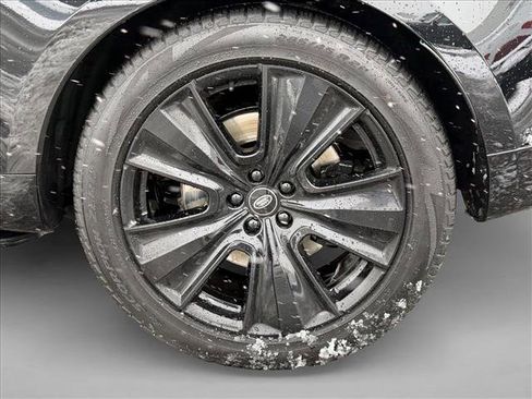 Used 2023 Land Rover Range Rover SE image 9