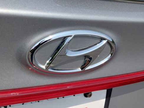 Used 2023 Hyundai Santa Fe SEL w/ Premium Package AWD/4WD image 43