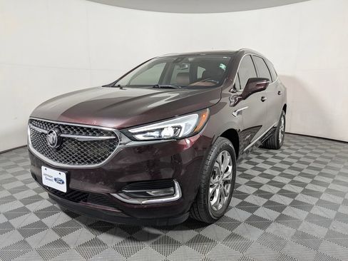 Used 2021 Buick Enclave Avenir w/ Avenir Technology Package FWD image 4
