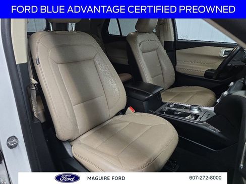 Used 2020 Ford Explorer XLT w/ Equipment Group 202A AWD/4WD image 18