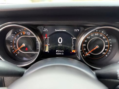 Used 2022 Jeep Wrangler Unlimited Sport AWD/4WD image 19