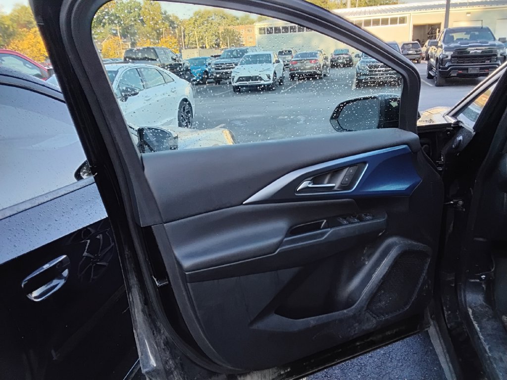 Used 2024 Chevrolet Equinox EV LT FWD image 10