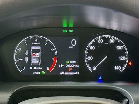 Used 2025 Honda HR-V LX image 12