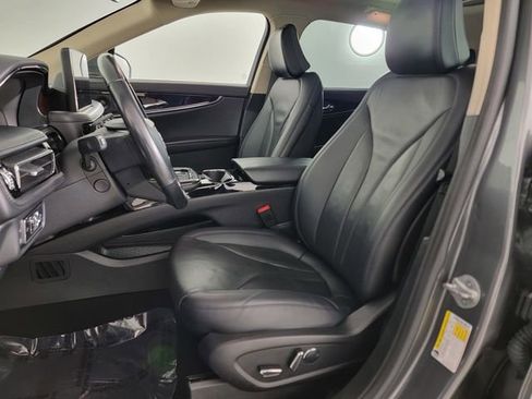 Used 2023 Lincoln Nautilus Reserve w/ Equipment Group 201A image 13