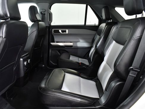 Used 2023 Ford Explorer XLT w/ Equipment Group 202A image 16