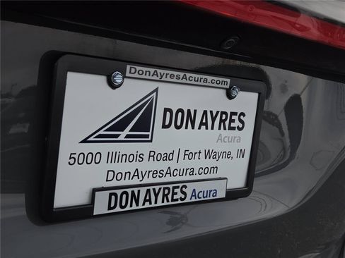 Used 2023 Chrysler Pacifica Touring-L FWD image 32