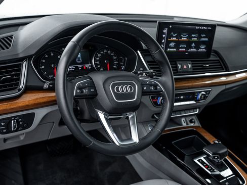 Certified 2022 Audi Q5 2.0T Premium w/ Convenience Package image 10