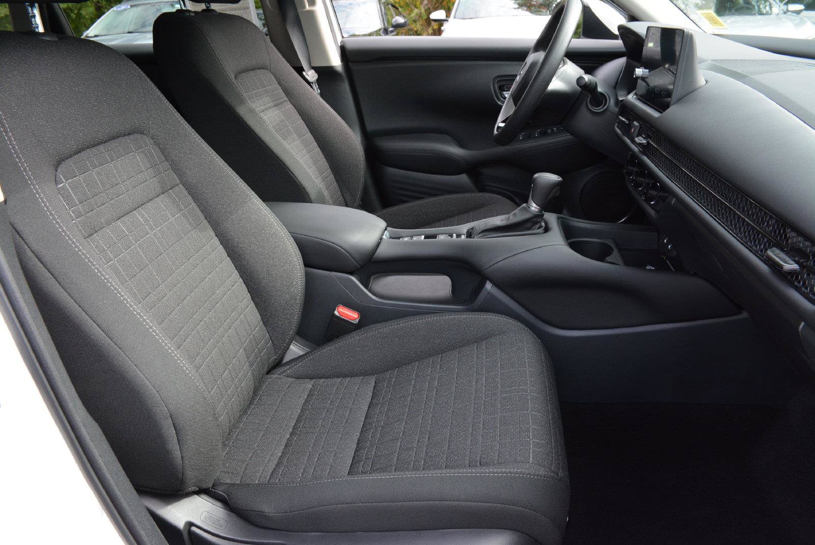 Used 2027 Honda HR-V LX image 19