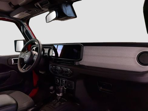 Used 2024 Jeep Wrangler Unlimited image 28