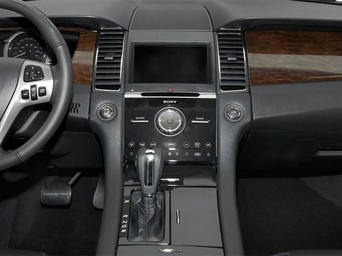 Used 2013 Ford Taurus Limited FWD image 8