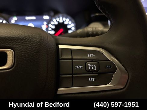 Used 2024 Jeep Compass Latitude AWD/4WD image 18