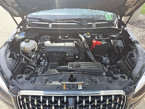 Used 2023 Lincoln Corsair Reserve image 27