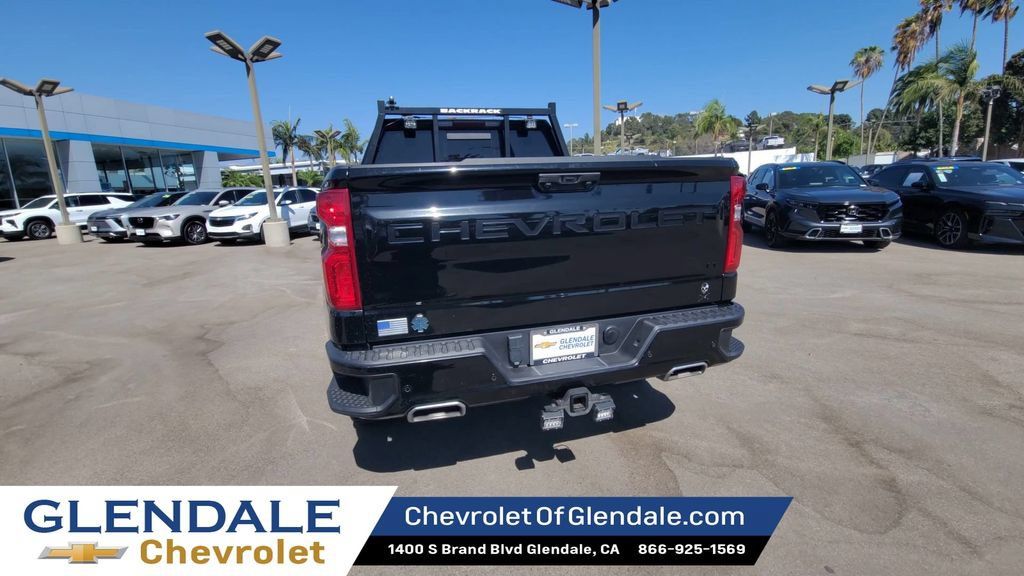 Used 2024 Chevrolet Silverado 1500 LT Trail Boss w/ LT Trail Boss Premium Package AWD/4WD image 7