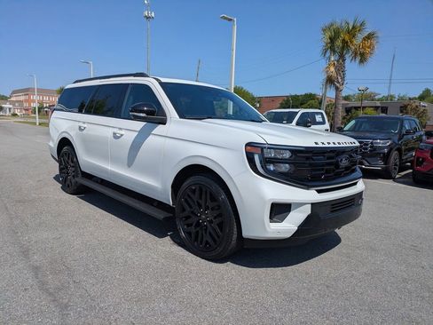 New 2026 Ford Expedition Max Platinum AWD/4WD image 2