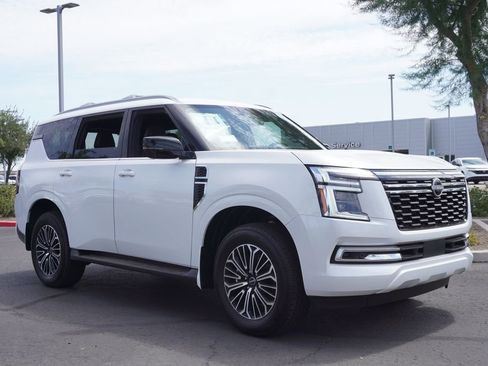 New 2025 Nissan Armada SL w/ Captain's Chari Seat Package image 4