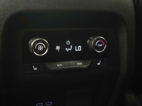 Used 2024 Chevrolet Traverse RS w/ LPO, Floor Liner Package AWD/4WD image 17