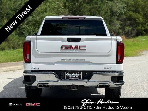 Used 2022 GMC Sierra 1500 SLT w/ X31 Off-Road Package AWD/4WD image 12