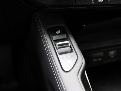 Used 2024 Kia Telluride EX w/ EX Captain's Chair Package AWD/4WD image 22