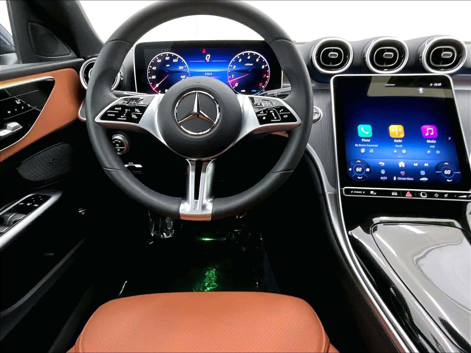 Used 2026 Mercedes-Benz C 300 Sedan image 4