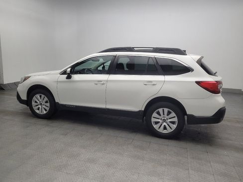 Used 2018 Subaru Outback 2.5i Premium w/ Popular Package #1 AWD/4WD image 3
