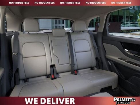 New 2026 Lincoln Corsair Premiere image 11