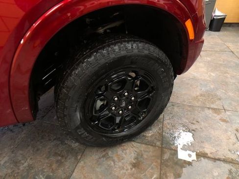 New 2025 Ford Ranger Lariat w/ Black Appearance Package image 9