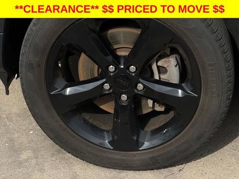Used 2023 Jeep Grand Cherokee L Limited w/ Black Appearance Package AWD/4WD image 35