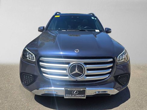 Used 2025 Mercedes-Benz GLS 450 4MATIC image 8