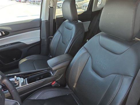 Used 2022 Jeep Compass Limited AWD/4WD image 13