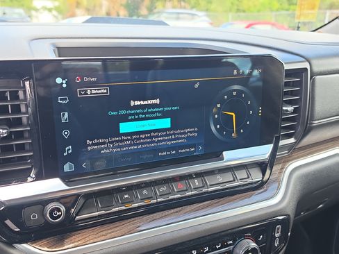 Certified 2025 Chevrolet Silverado 1500 LT Trail Boss w/ Convenience Package II AWD/4WD image 24