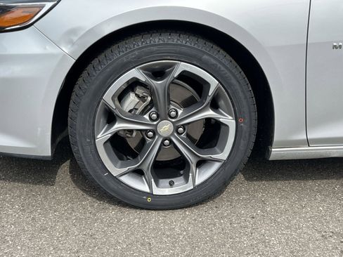 Used 2020 Chevrolet Malibu LT image 9