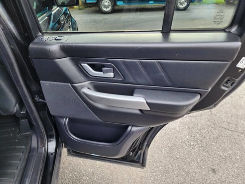 Used 2009 Land Rover Range Rover Sport HSE image 28