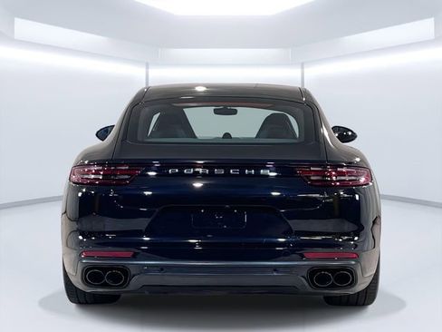 Certified 2020 Porsche Panamera image 8