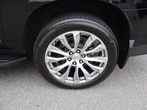 Used 2022 GMC Yukon XL Denali AWD/4WD image 45